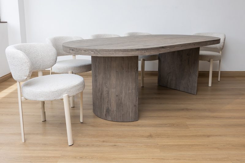 rowe dining table + 8 peaches chairs