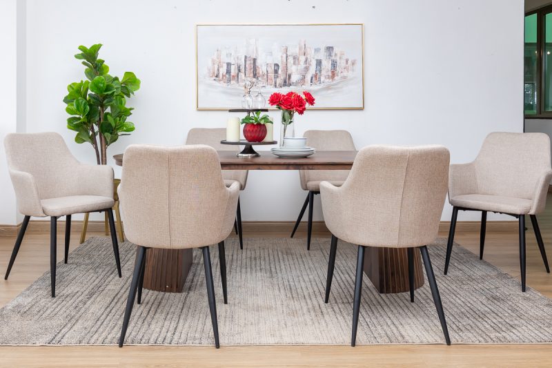 gemini dining table + 6 rum chairs