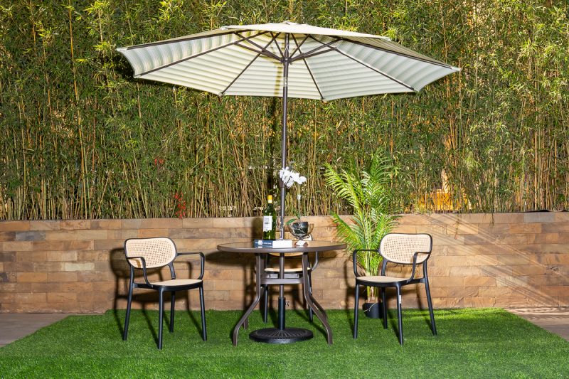 naivasha 4 seater outdoor dining table + 4 crossby chairs + umbrella