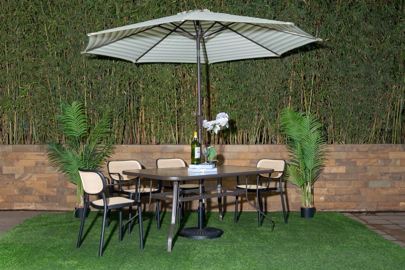 naivasha outdoor dining table + 6 crossby chairs + umbrella