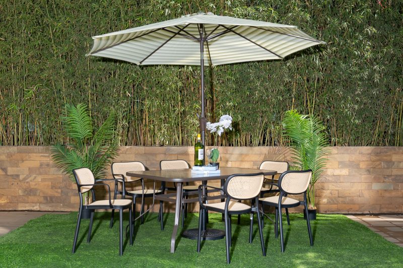 naivasha outdoor dining table + 6 crossby chairs + umbrella