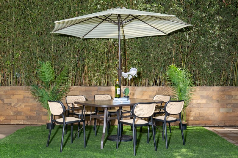 naivasha outdoor dining table + 6 crossby chairs + umbrella