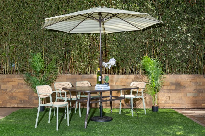 naivasha outdoor dining table + 6 crossby chairs + umbrella