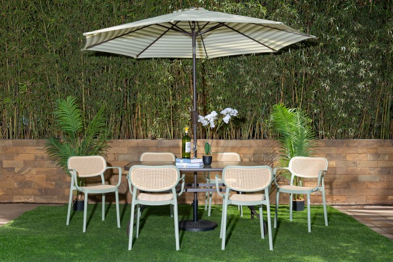 naivasha outdoor dining table + 6 crossby chairs + umbrella