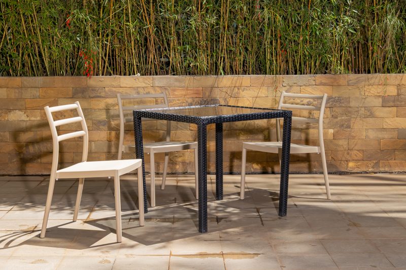 trevor outdoor dining table + 4 trent chairs