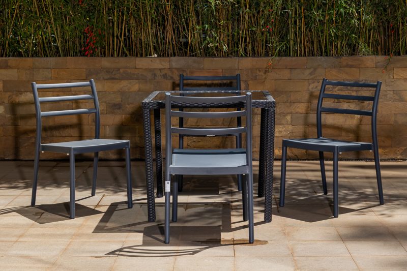 trevor outdoor dining table + 4 trent chairs