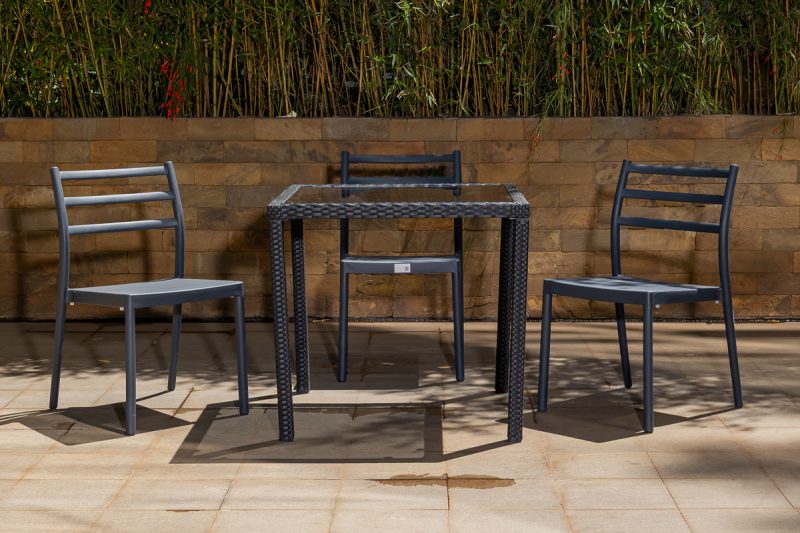trevor outdoor dining table + 4 trent chairs