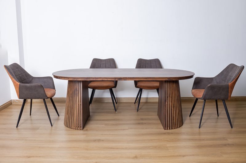 gemini dining table + 6 prata chairs