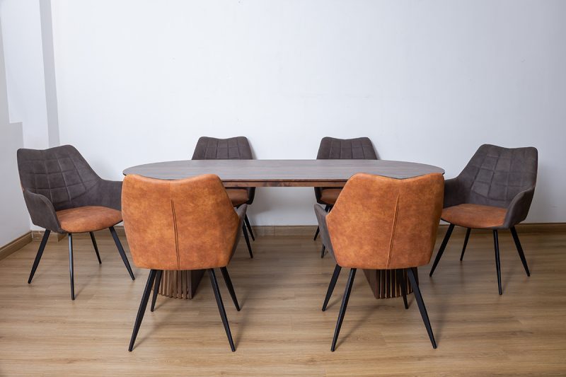 gemini dining table + 6 prata chairs