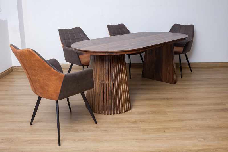 gemini dining table + 6 prata chairs