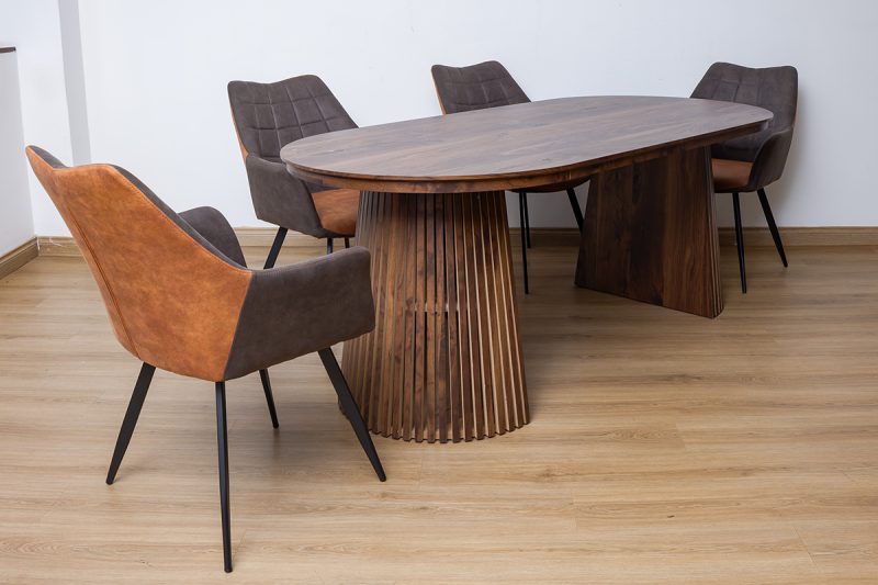 gemini dining table + 6 prata chairs