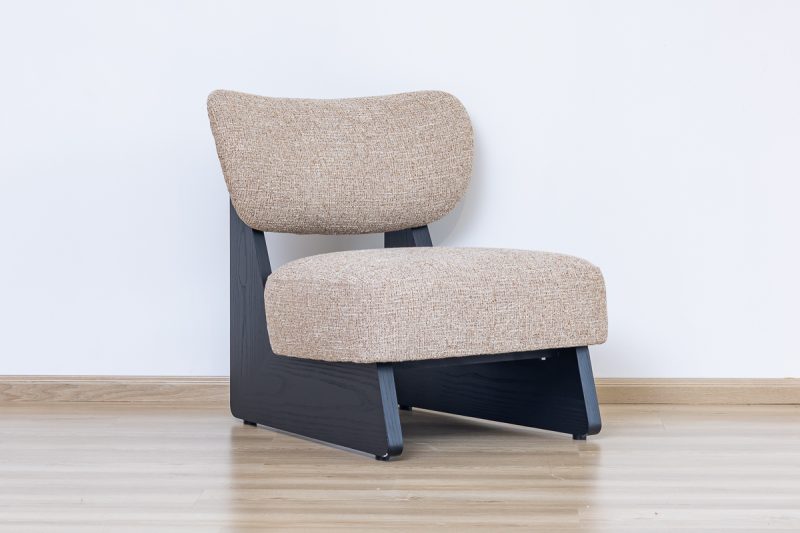 dario accent chair