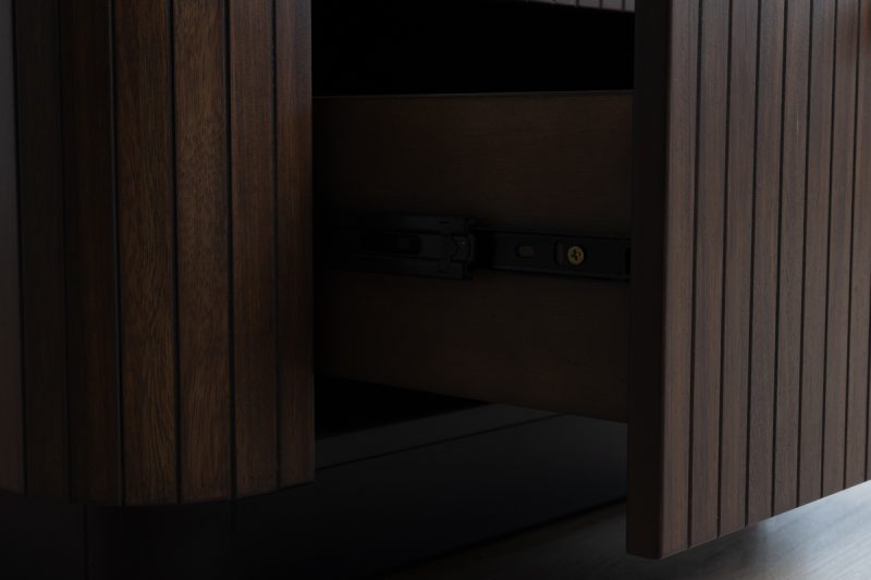 tossa king package – king bed + 2 nightstands + dresser mirror