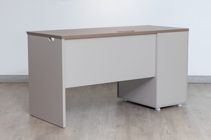 53flm153 - 1.4m- straight  desk