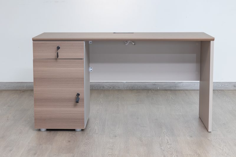 53flm153 - 1.4m- straight  desk