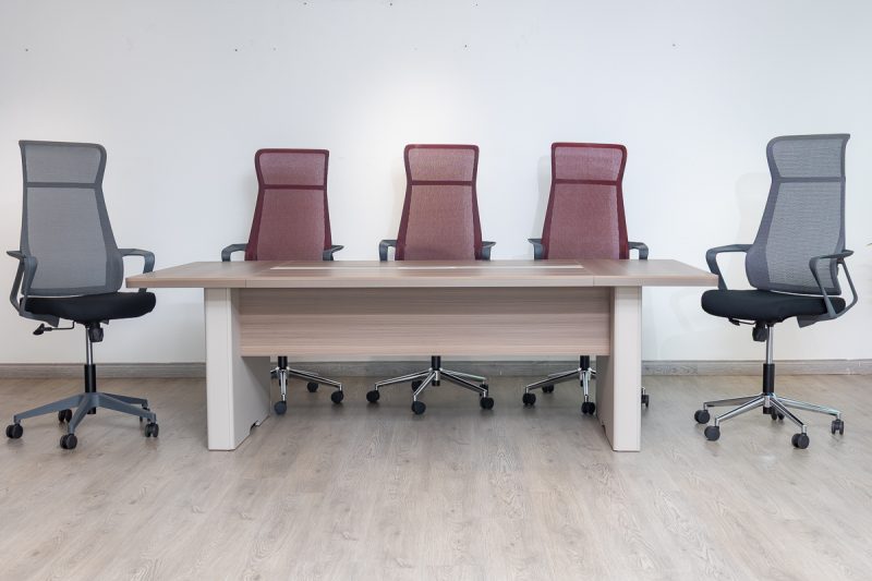 61cad005 -2.4m- conference table