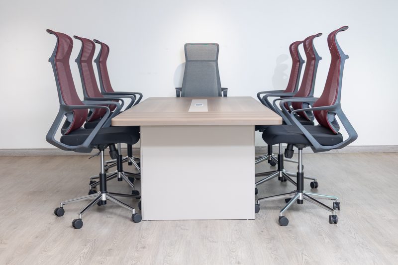 61cad005 -2.4m- conference table