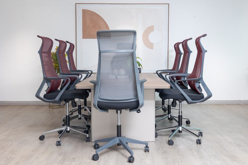 61cad005 -2.4m- conference table