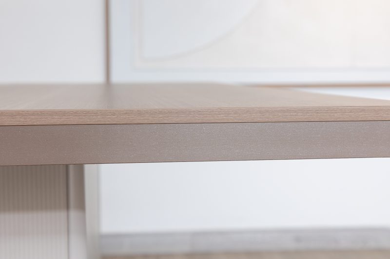 61cad005 -2.4m- conference table