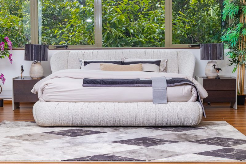 farah king package - king bed + 2 nightstands + dresser mirror