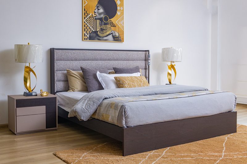 sarina king package - king bed + 2 nightstands + dresser mirror + chest of drawers