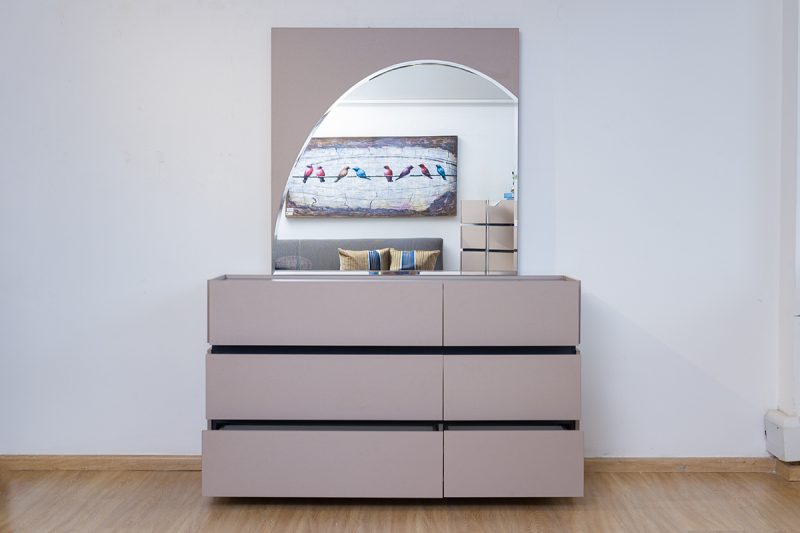 kaye king package - king bed + 2 nightstands + dresser mirror + chest of drawers