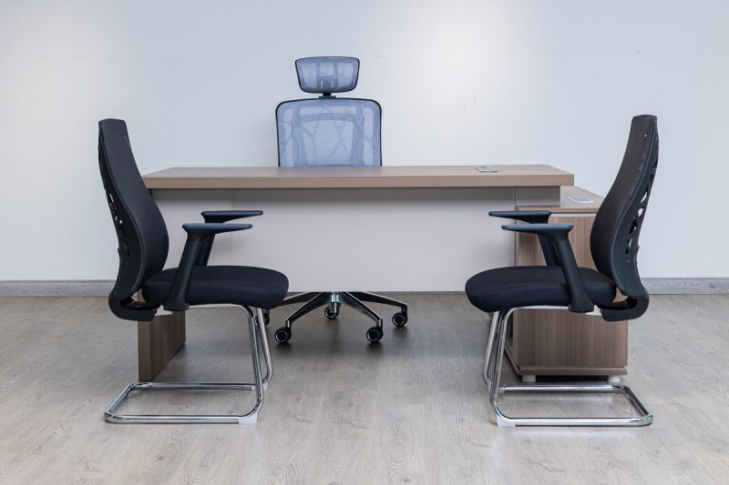 61nad001 - executive desk