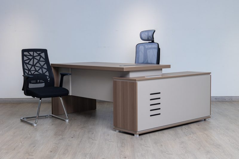 61nad001 - executive desk