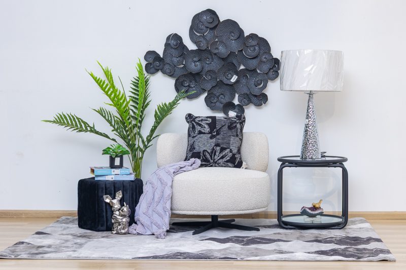 reyna accent chair