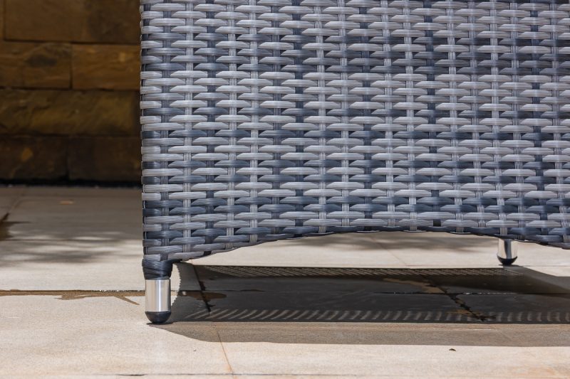 plamu outdoor dining table + 6 emily chairs