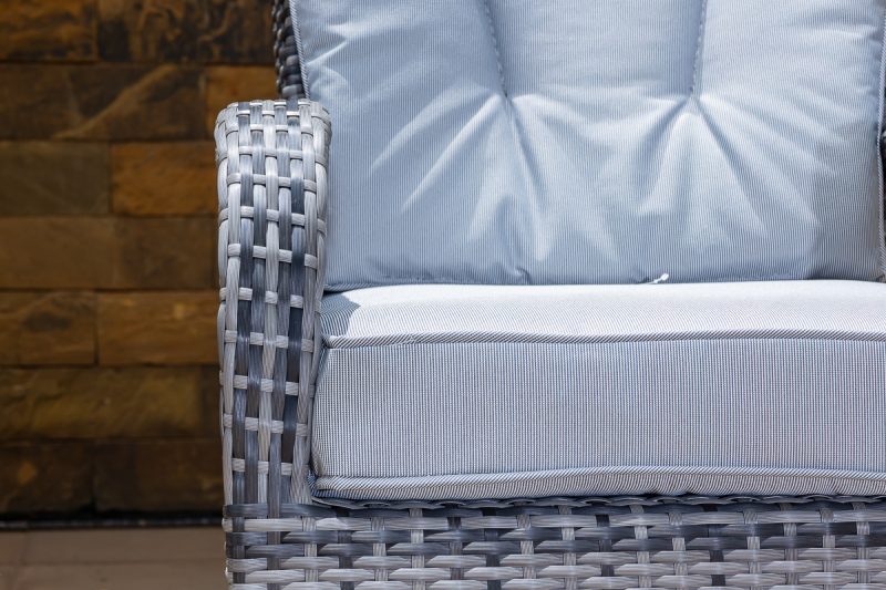 plamu outdoor dining table + 6 emily chairs