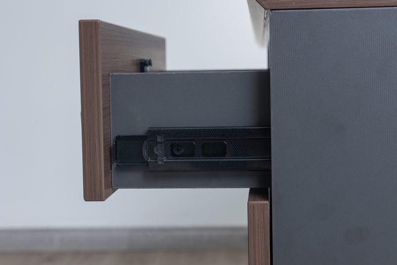 52flm222 - 2 way work station