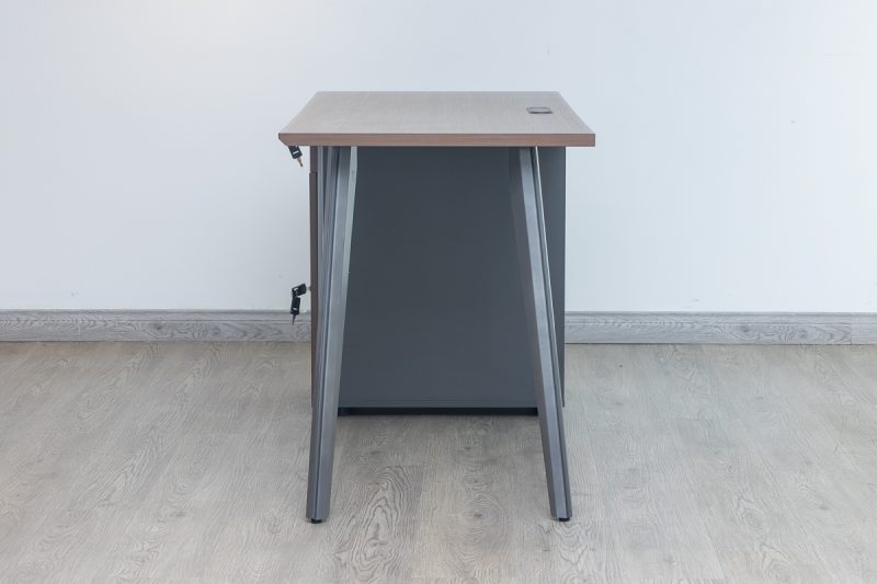 52flm119 - 1.4m straight desk