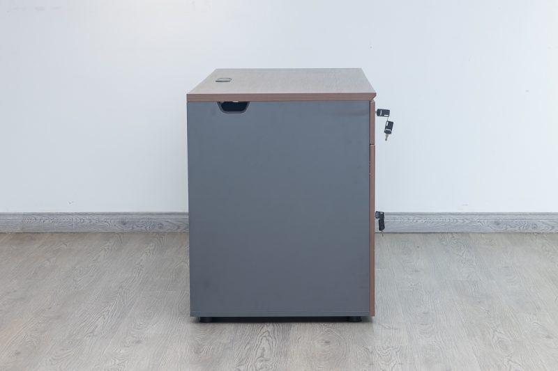 52flm119 - 1.4m straight desk