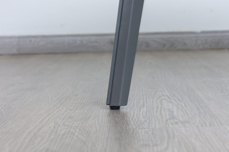 36elm0001 - 1m round meeting table