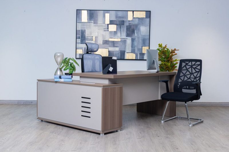 61nad001 - executive desk