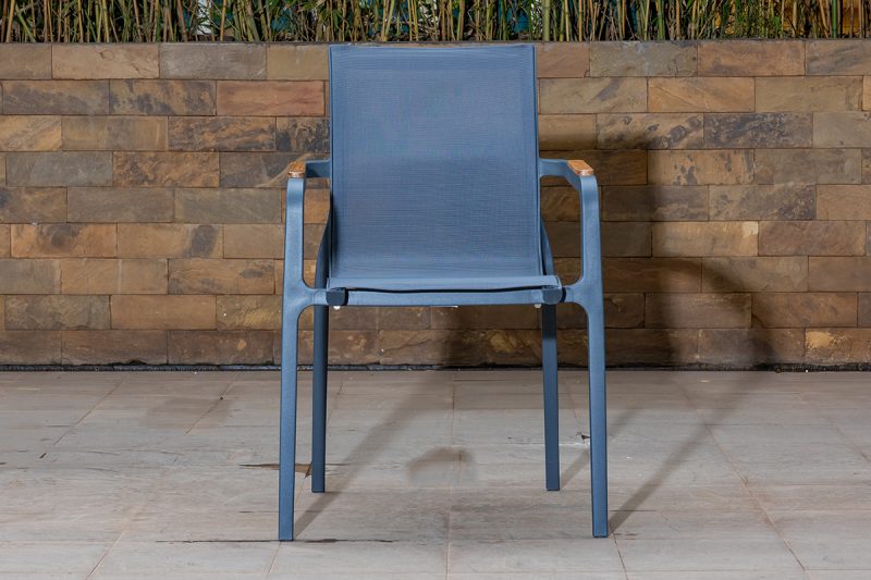 seashell plastic chair (copy)