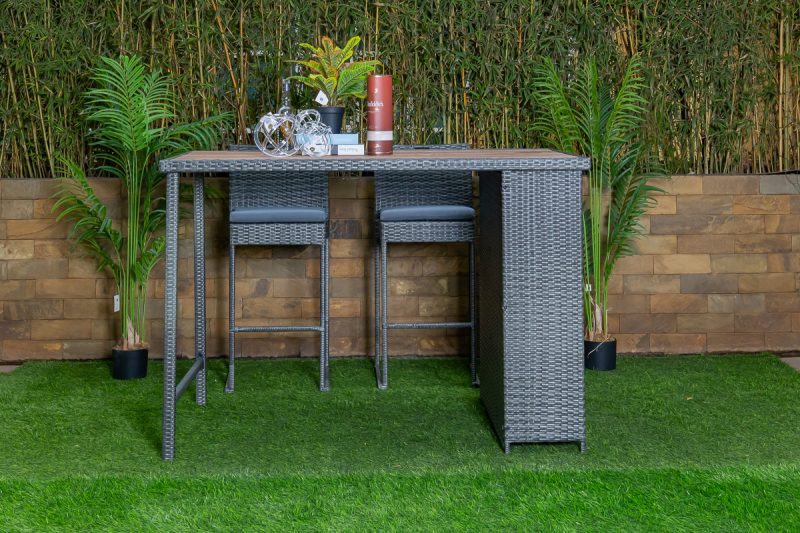 sunny 4 seater outdoor bar table + 4 cabin bar chairs