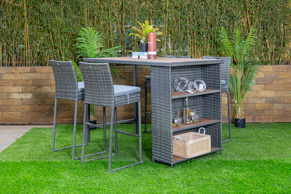 sunny 4 seater outdoor bar table + 4 cabin bar chairs