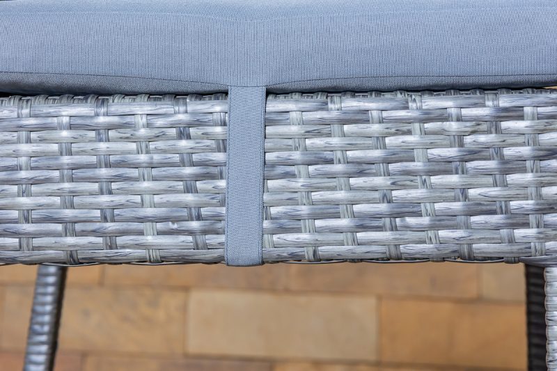 sunny 4 seater outdoor bar table + 4 cabin bar chairs