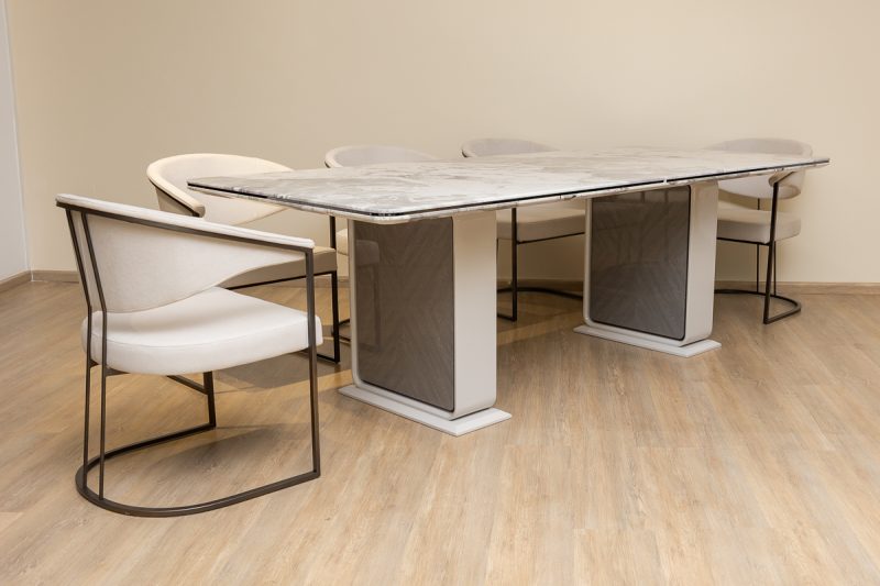 oslo dining table + 8 almeria chairs