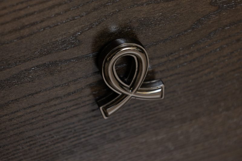 DELANO ASH KING PACKAGE -King Bed + 2 Nightstands + Dresser Mirror 41 0O2A7232