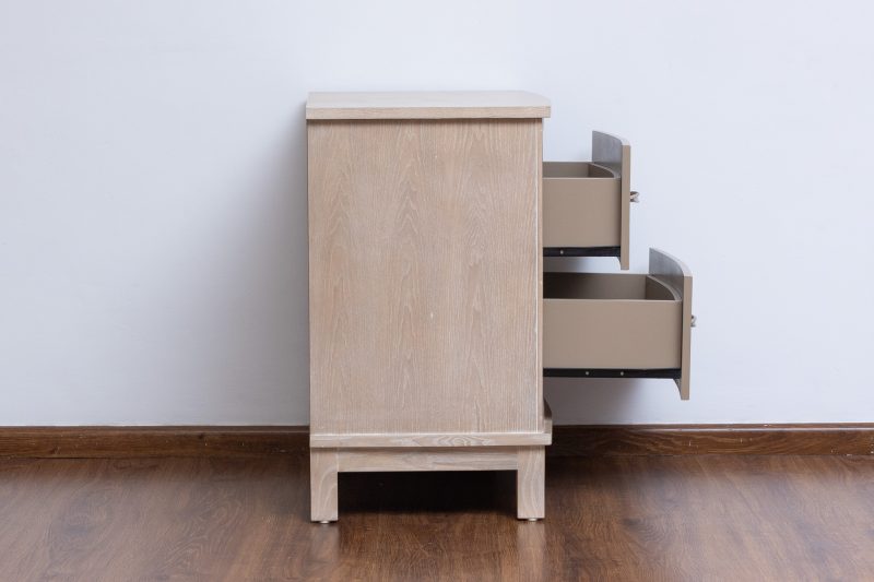 BOURVADIA KING PACKAGE -King Bed + 2 Nightstands + Dresser Mirror 33 0O2A7283